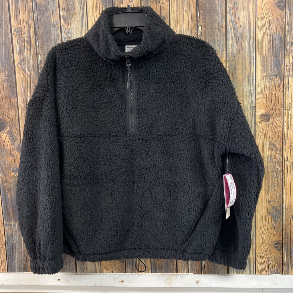 NWT Black Fuzzy Pullover, Womens S
