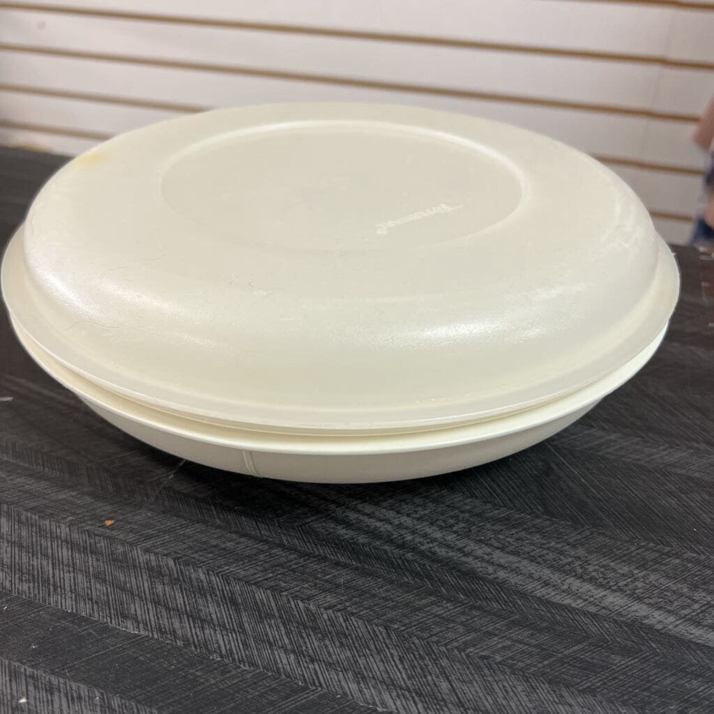 Tupperware Veggie Tray w/ Lid - 10x2