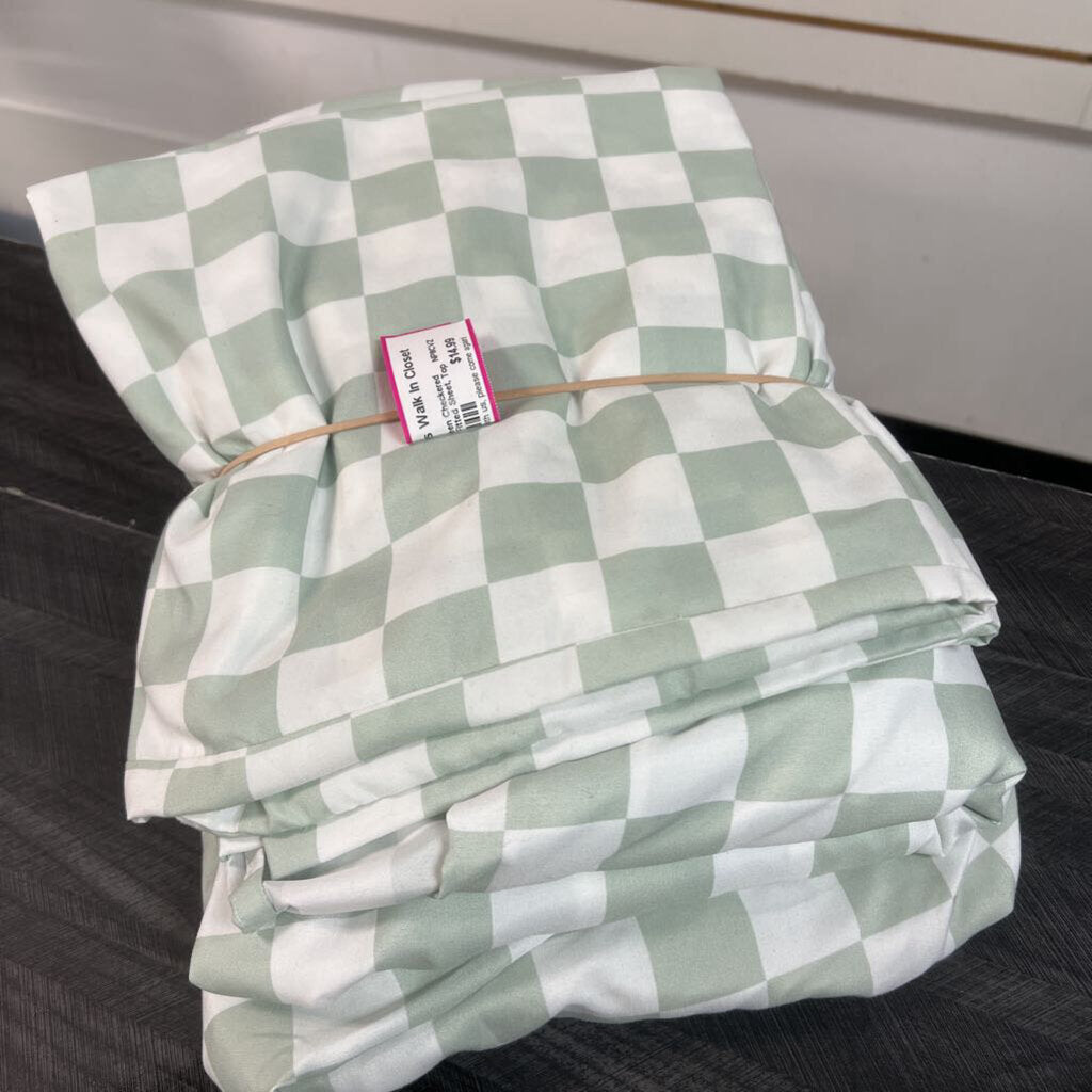 King Size Green Checkered Sheet Set - Fitted Sheet, Top Sheet & 2 Pillow Cases