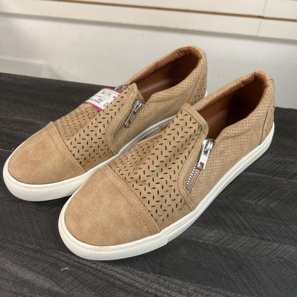 Report Sneakers, Womens 8.5