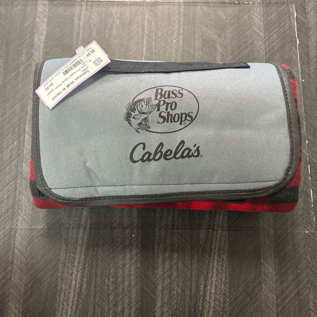 Bass Pro Shops Travel Throw (1)