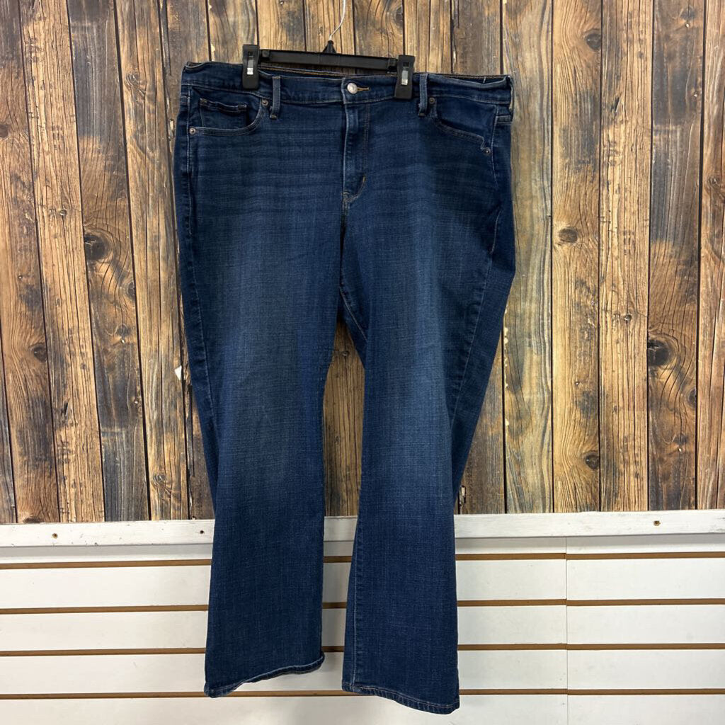 Levi Classic Straight Jeans, Womens 20