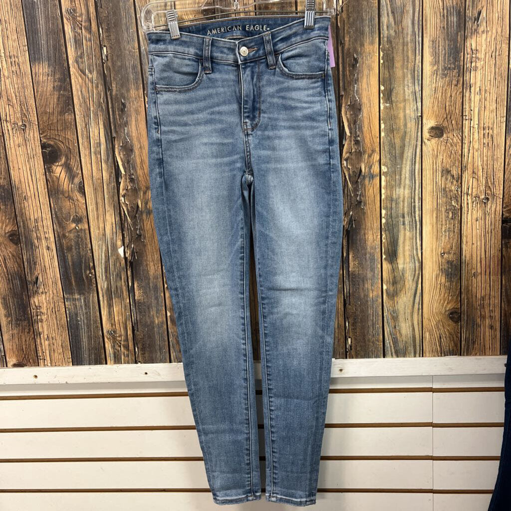 American Eagle Light Wash Crop Jeggings Women's Size 2