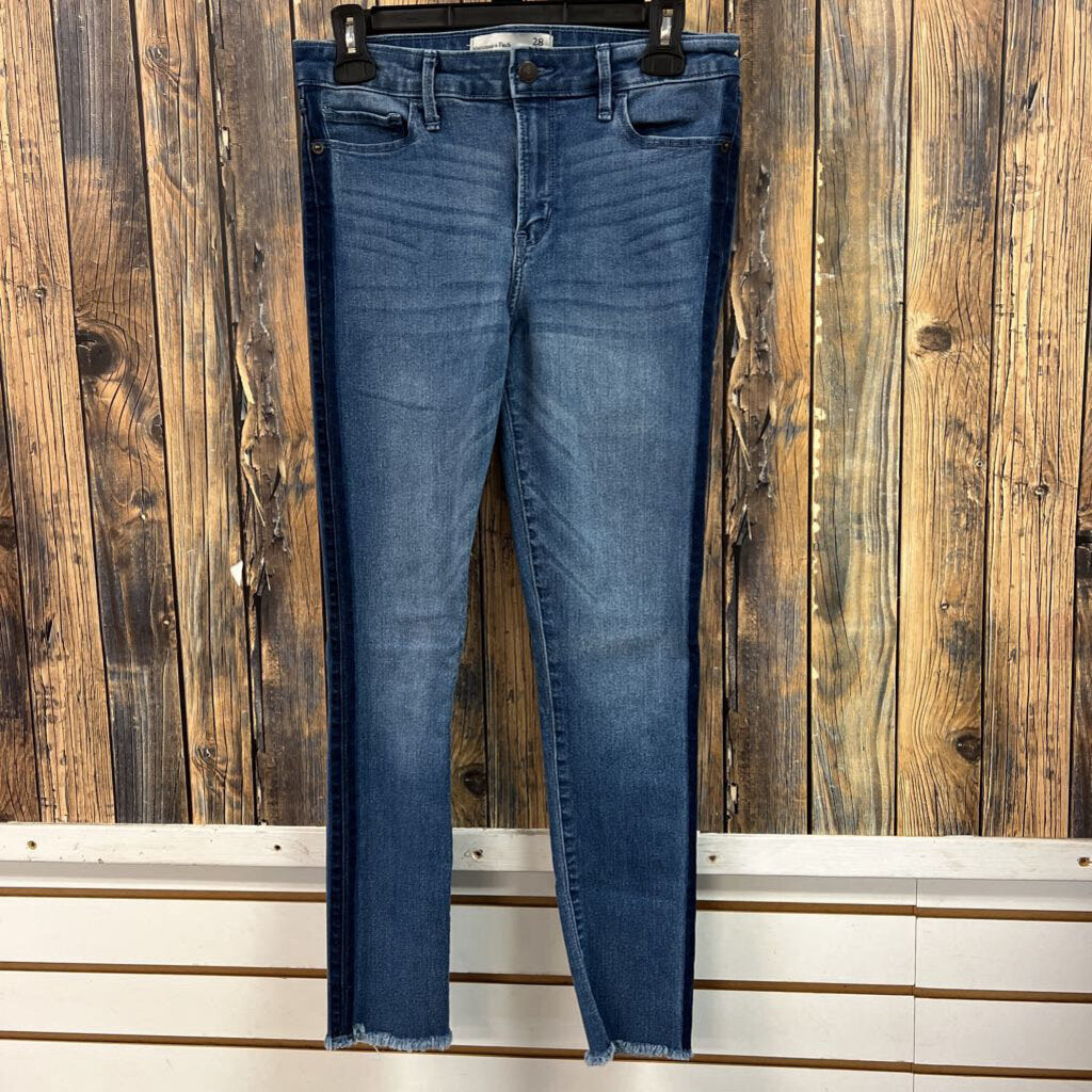 Abercrombie & Fitch Ankle Jean Women's Size 6