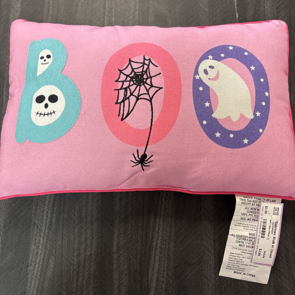 NWT Boo Pillow (1)
