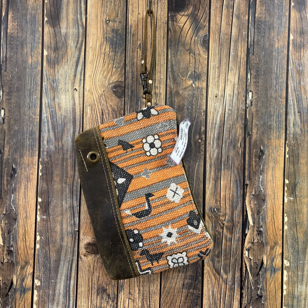 Myra Bag Pouch 11x8in