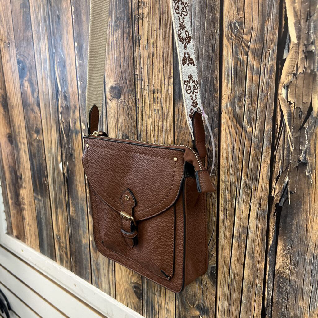 Purse w/ Guitar Strap - 8x9