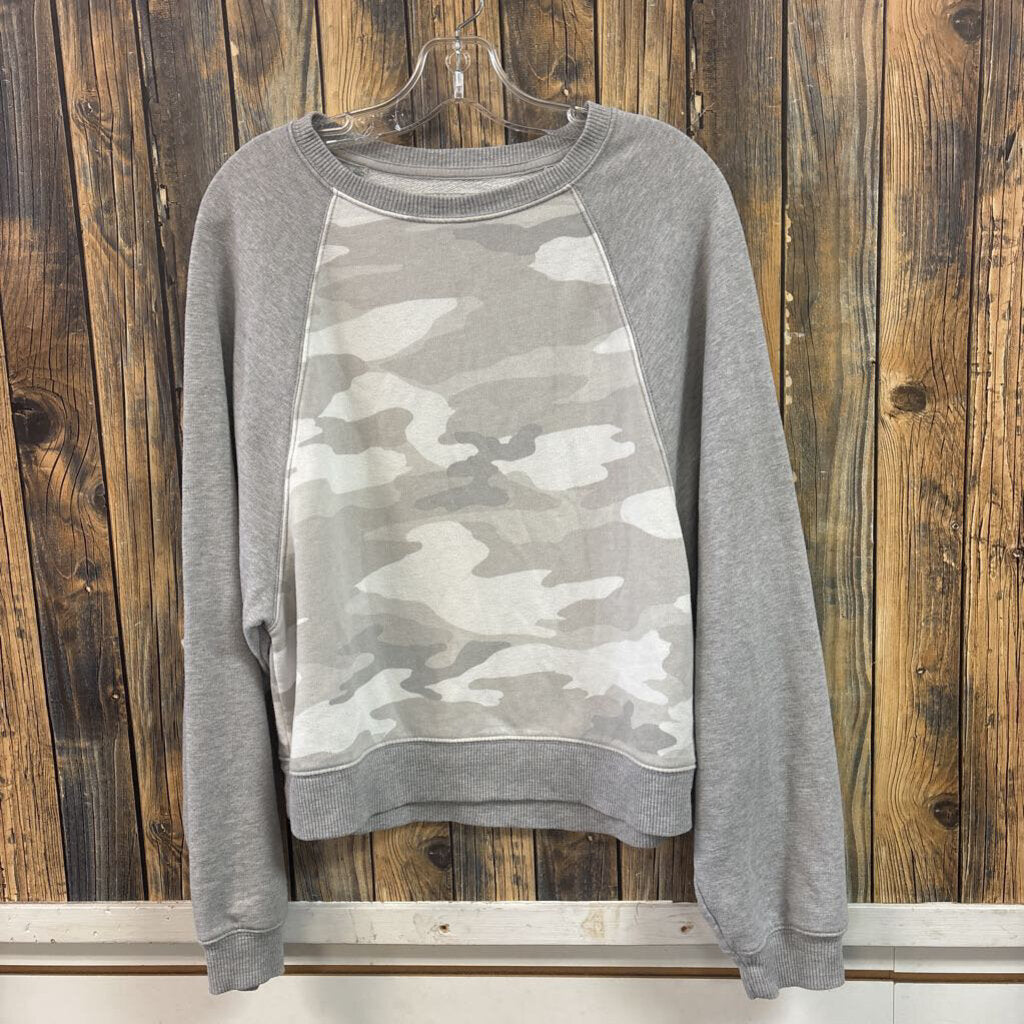 American Eagle Cream/Camo Top, Womens M