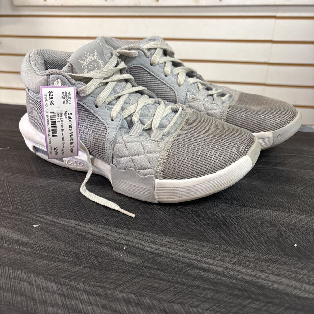 Nike LeBron Basketball Shoes, Men's 5