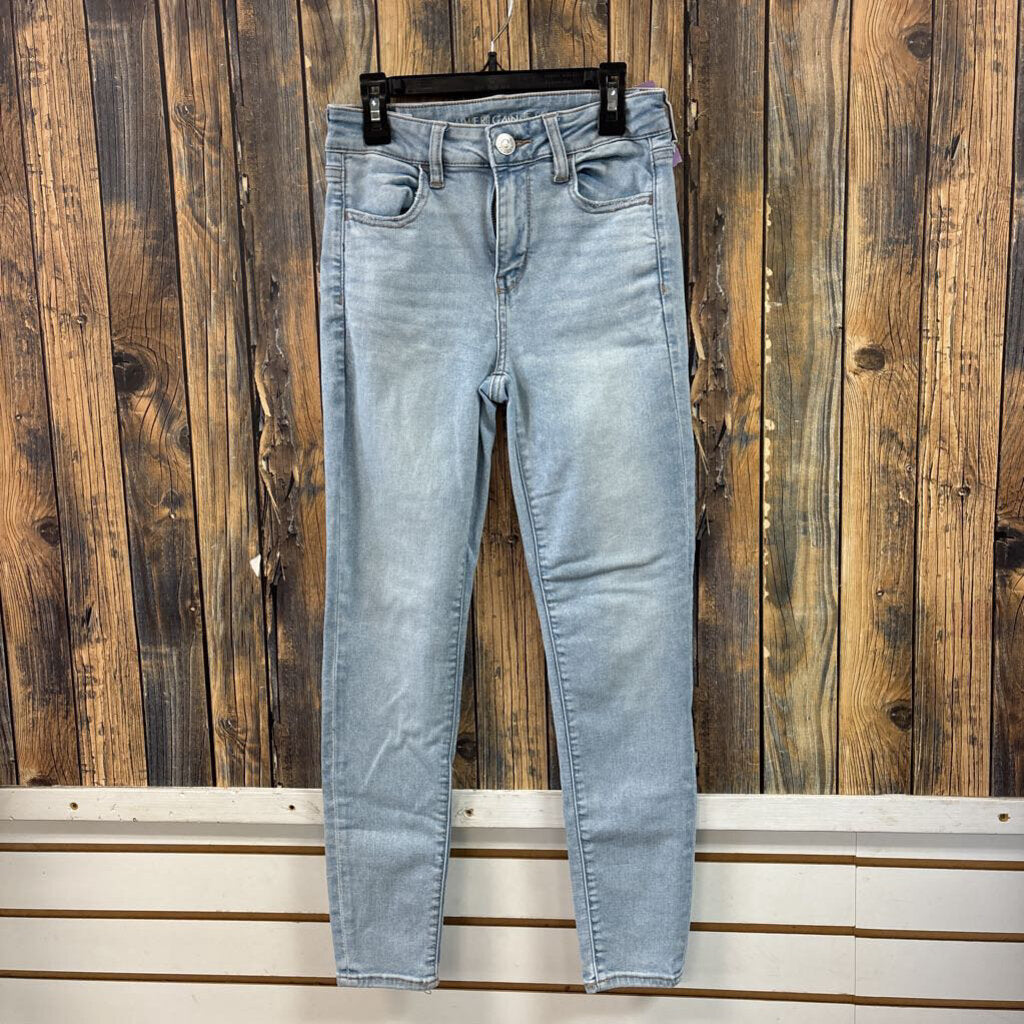 American Eagle Lightwash Jeans, Womens 4 Short